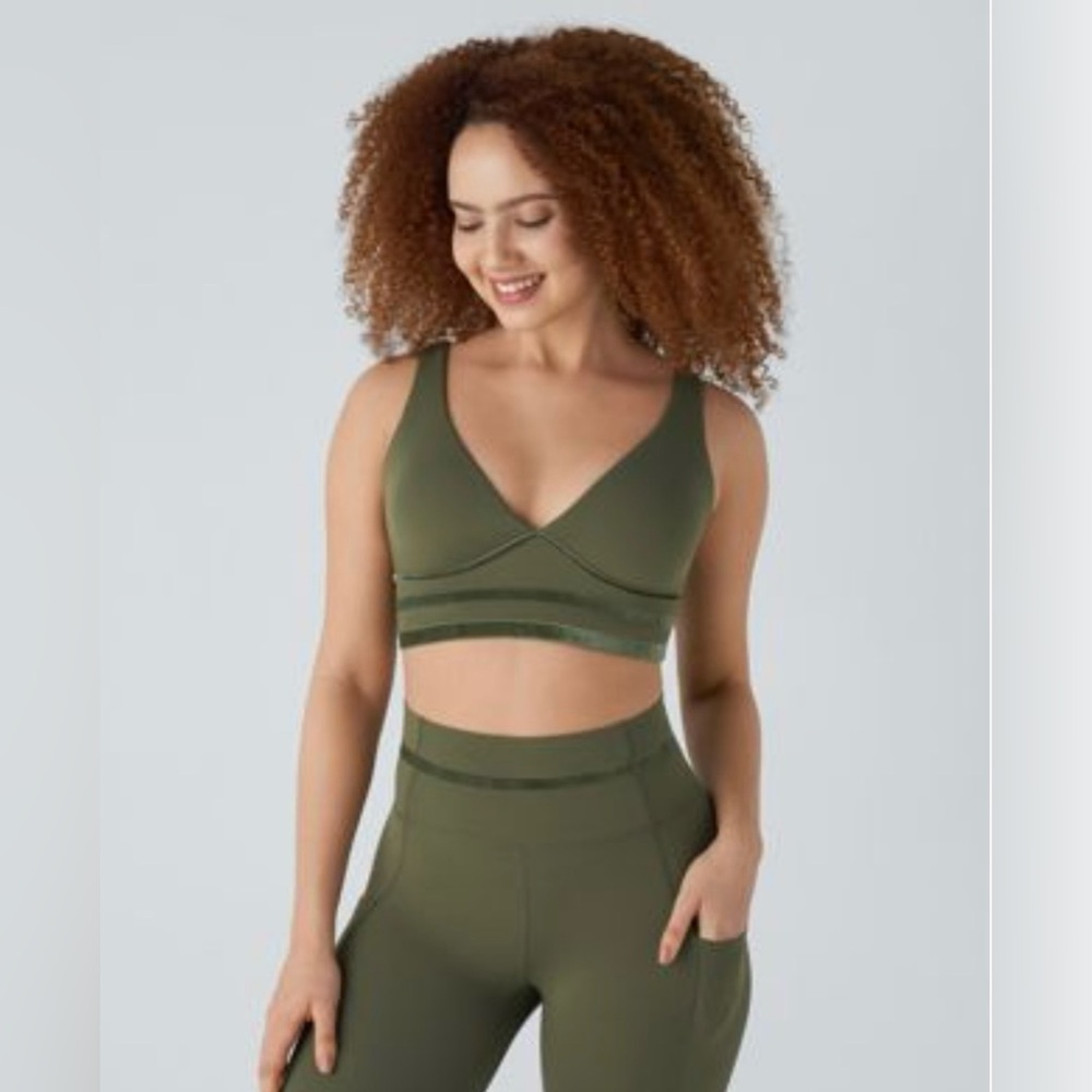 HALARA Softlyzero Deep V-Neck Backless Sport Bra